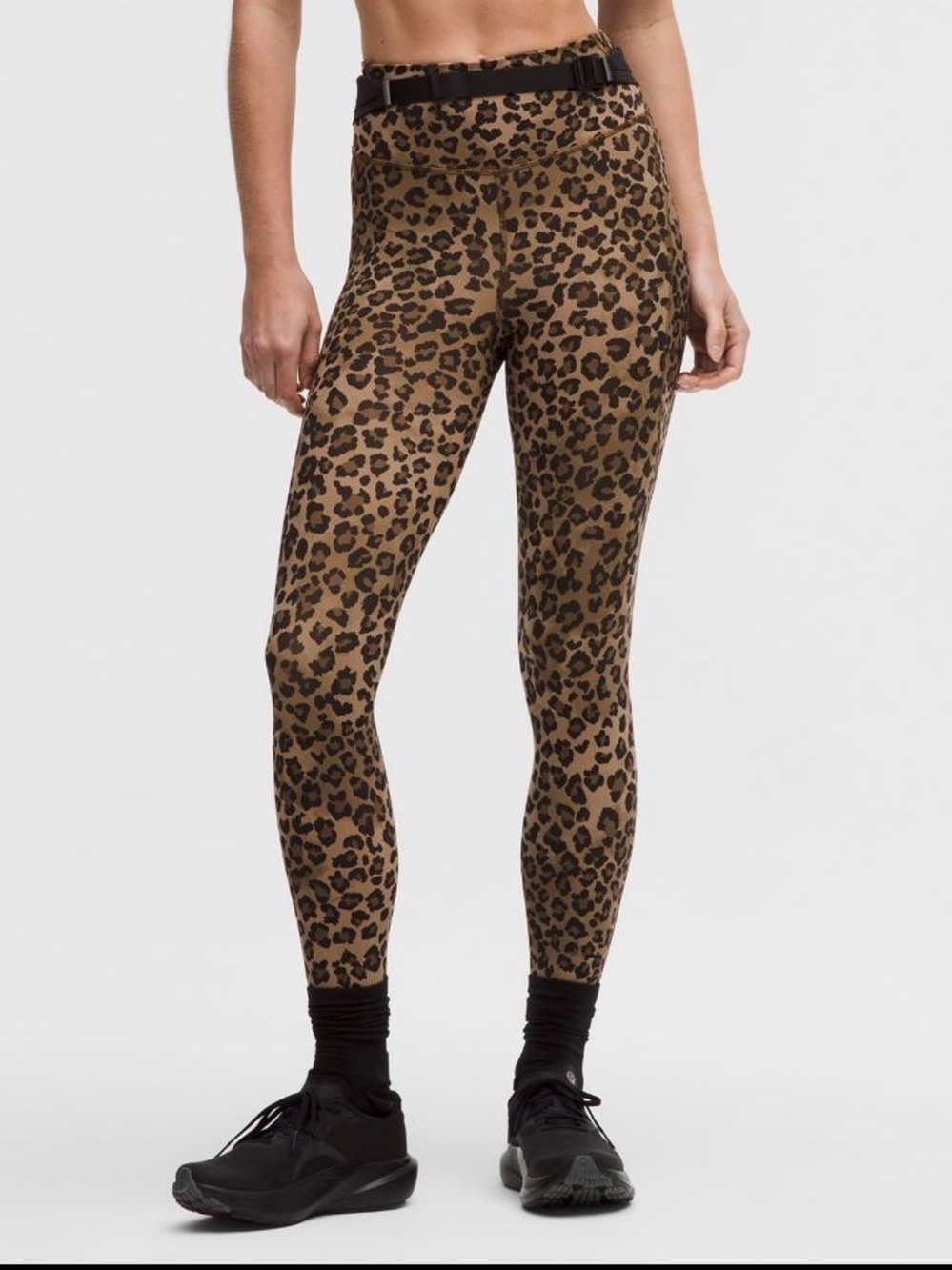 SOLD NWT Lululemon Fast and Free High-Rise Tight 25” with pocket